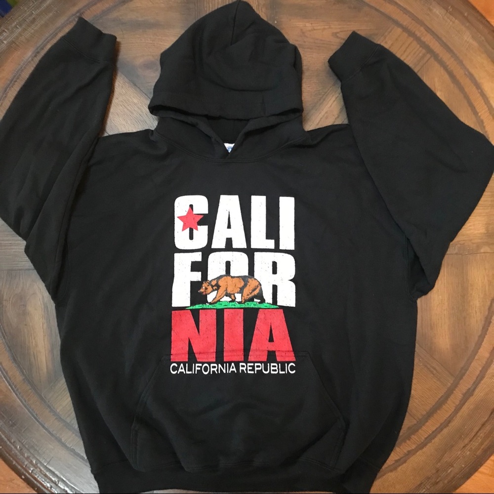 Pull over men’s ⭐️CALIFORNIA 🐻  sweatshirt Sz XL